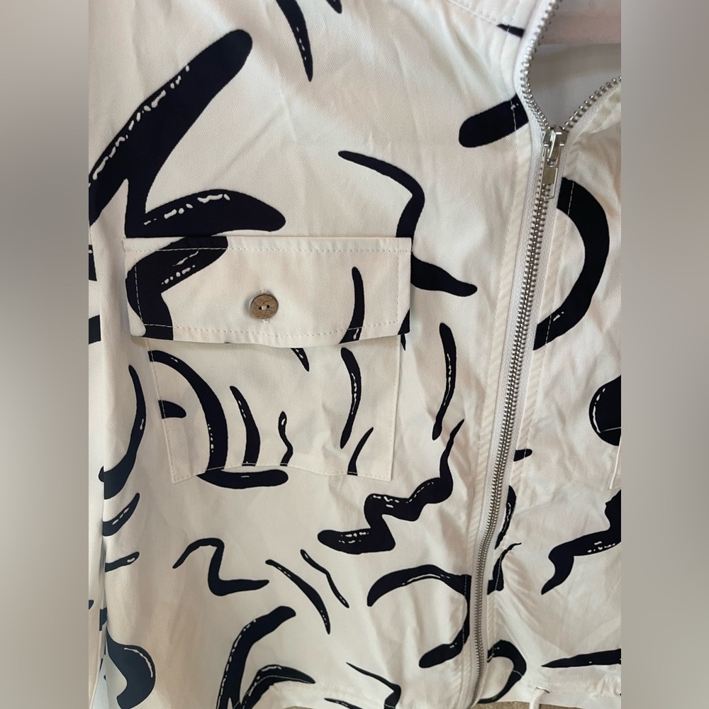 Jacket - Picture 2 of 5